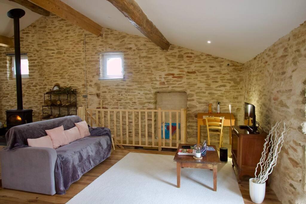La Grange De Johanni Davaye Luaran gambar